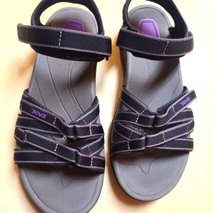 Teva Tirra Sandals - Women's size 8.5